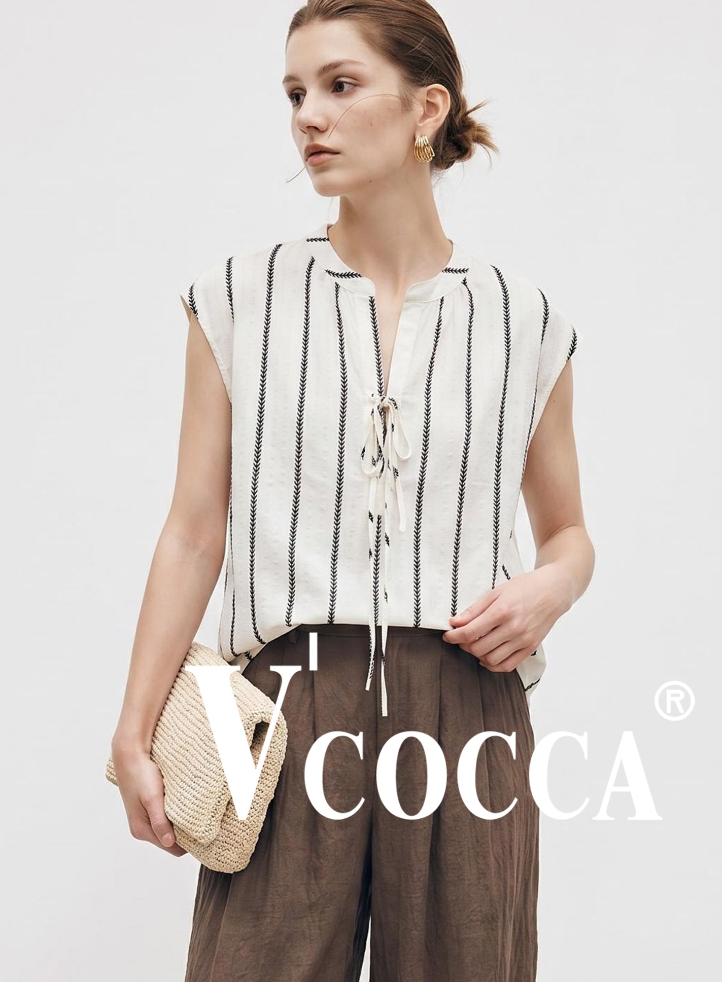 V’COCCA E262060 复古条纹系带棉感无袖上衣 不挑身材的隨性慵懶